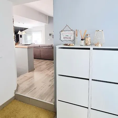 Toma Apartment Murter